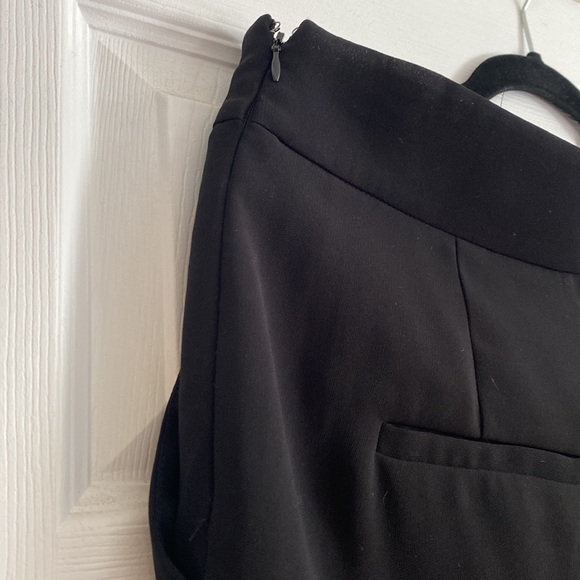 Le Chateau black dress pants - Picture 5 of 6